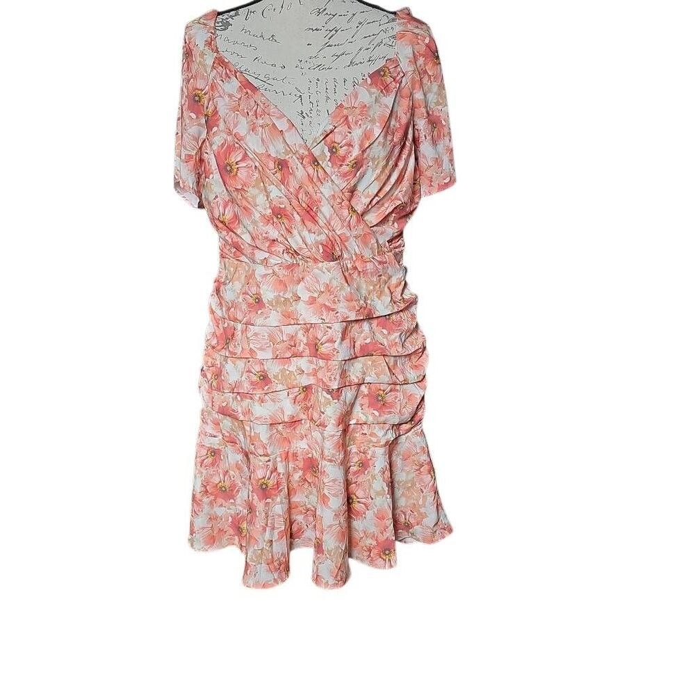 Express Women's 14 Pink Coral Floral Print Side Ruched VNeck Dress